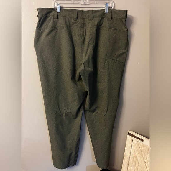 Duluth Trading Company Pants Men’s 42 X 32 Stretch Gray Green Flex Work Outdoor - Picture 2 of 10